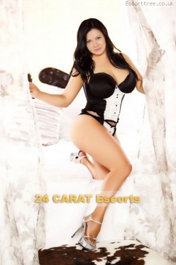 Sandra stunning 25 years old escort - Colombian