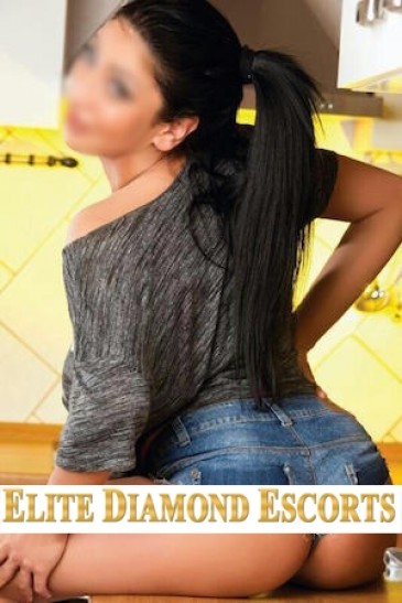Angelina sensual brunette companion, recommended